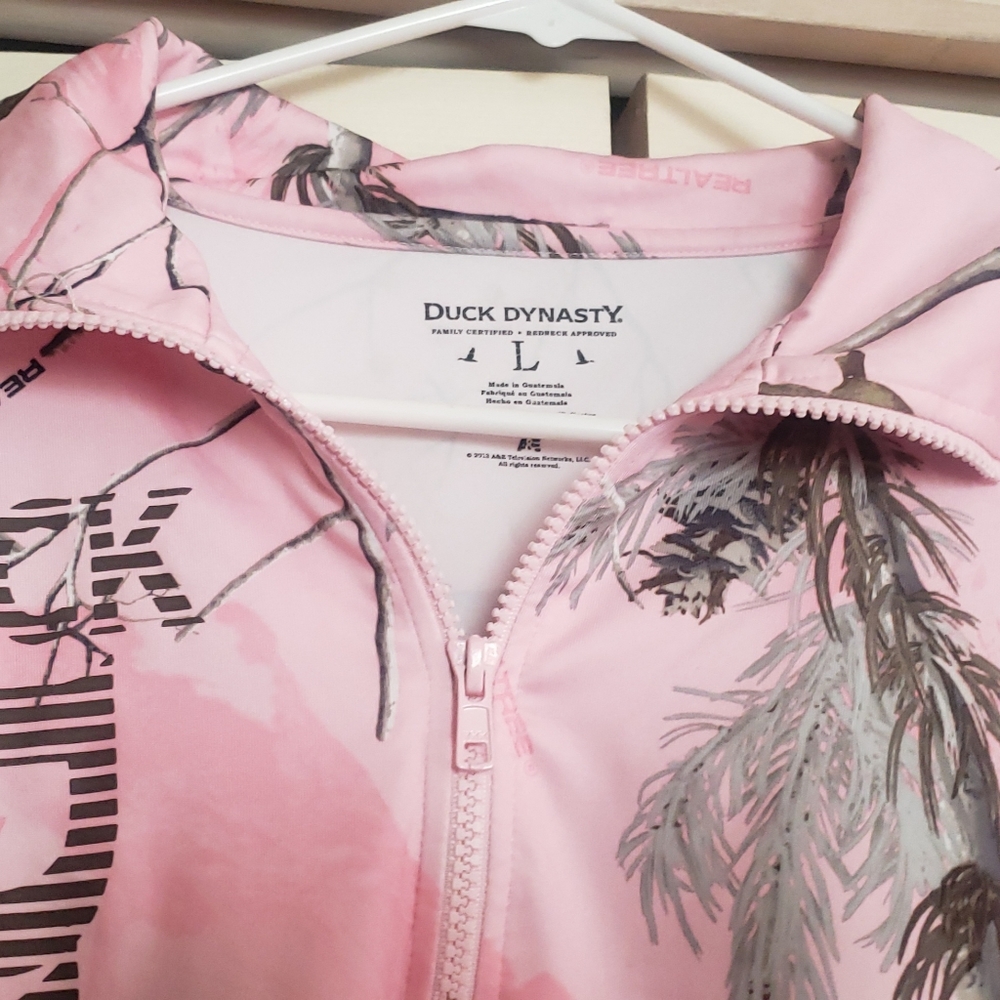 Duck dynasty pull over